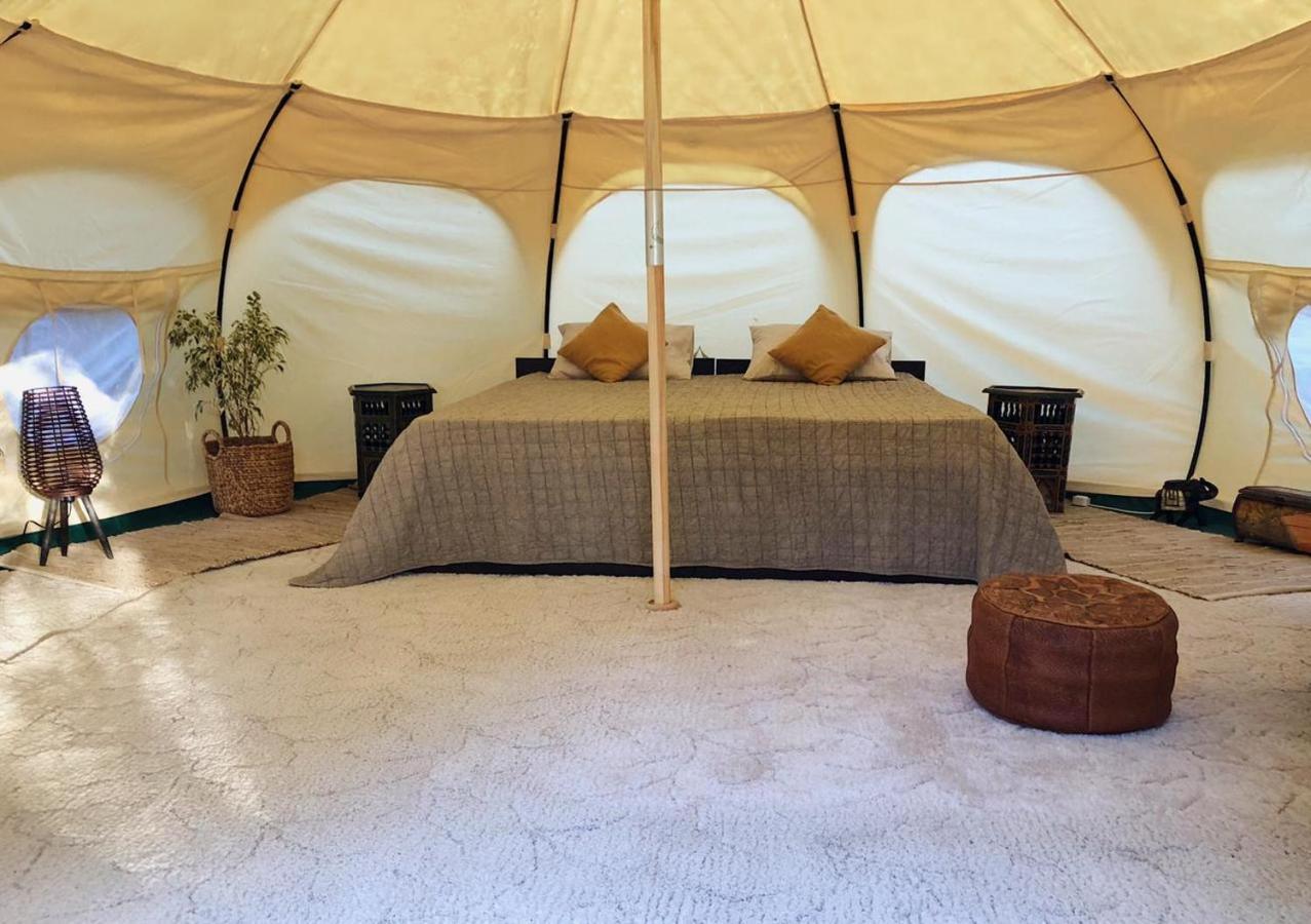 Vinsan Glamping & Wellness Centre Hotel Eleúsza Kültér fotó