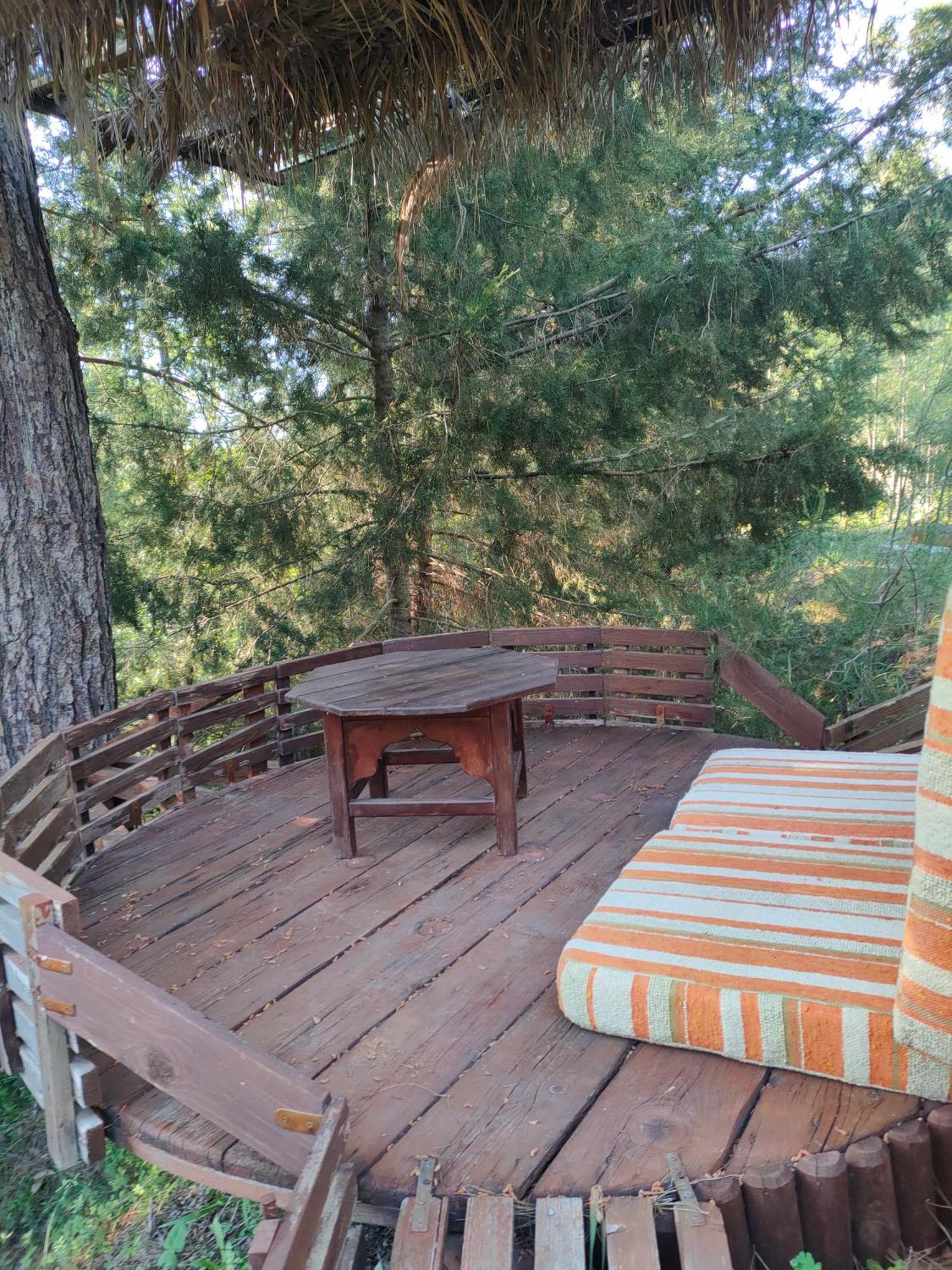 Vinsan Glamping & Wellness Centre Hotel Eleúsza Kültér fotó