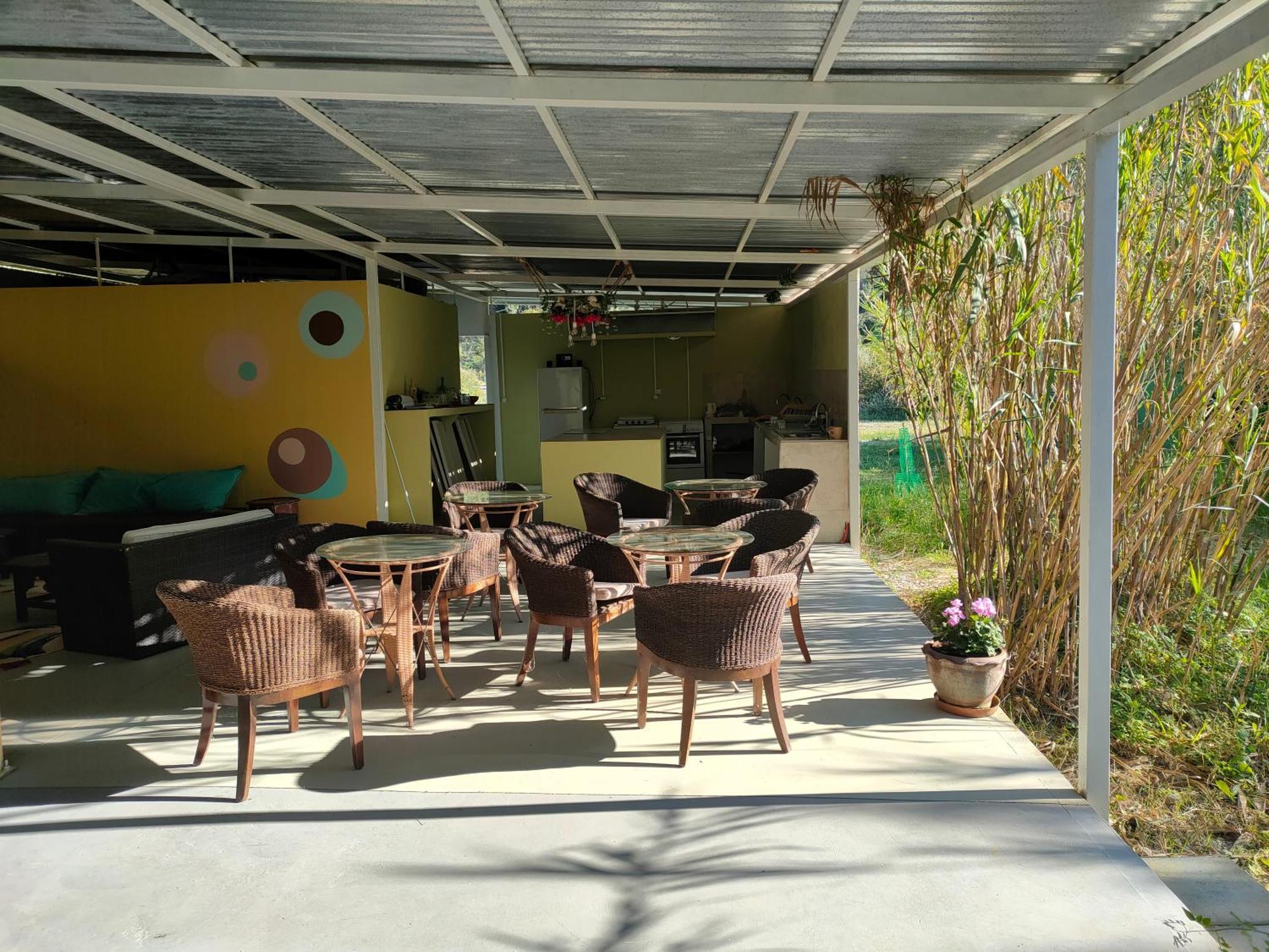 Vinsan Glamping & Wellness Centre Hotel Eleúsza Kültér fotó